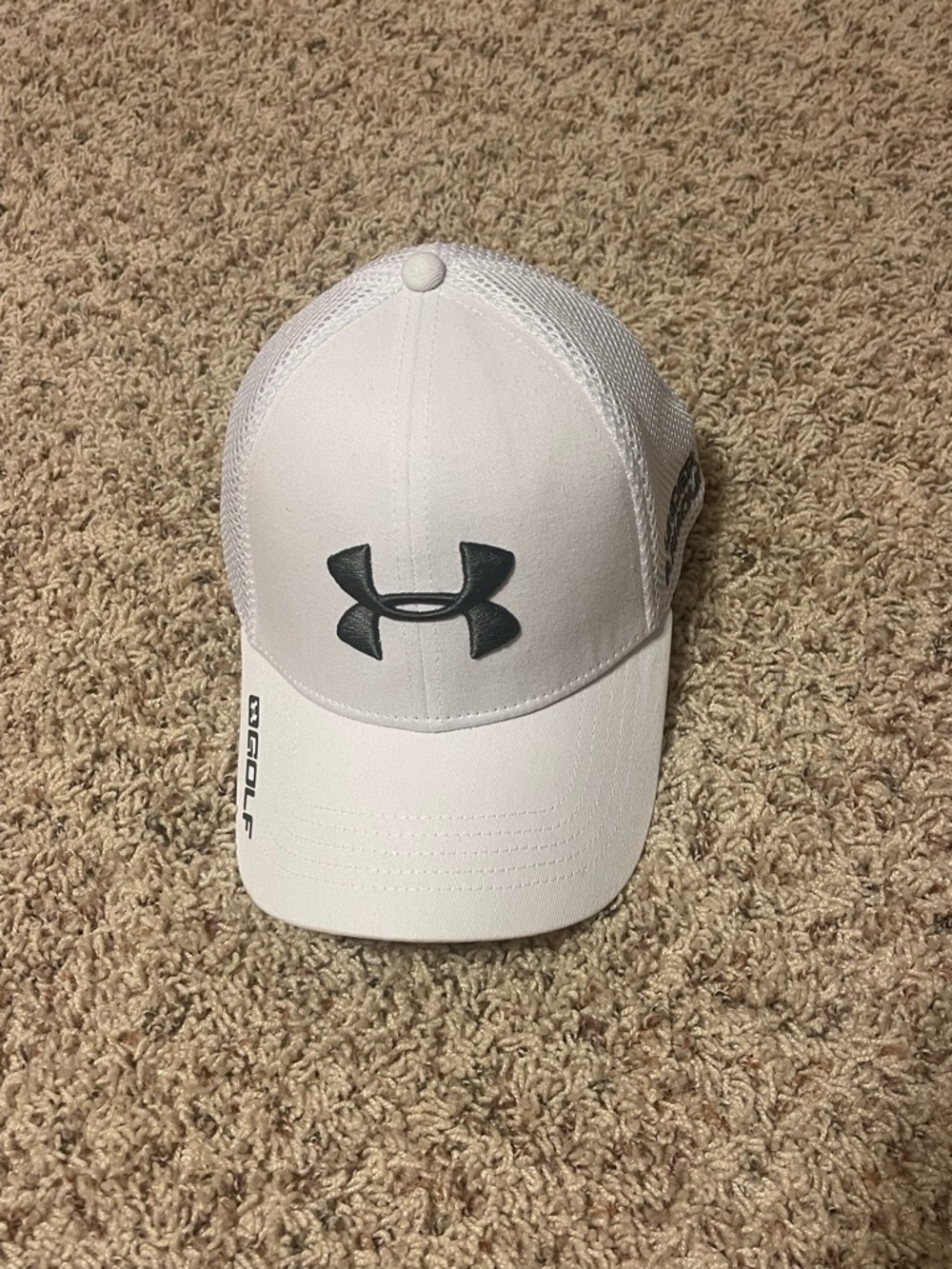Under Armour White Golf Hat with Dark Gray Logo